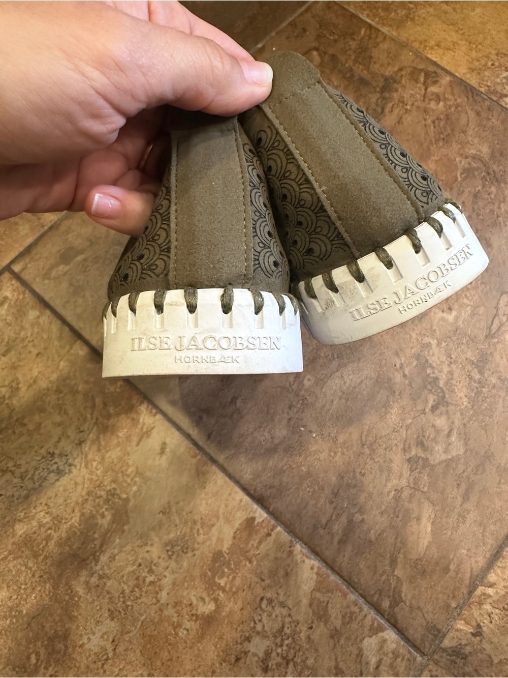 Ilse Jacobsen Tulip 139 Slip-On Sneaker - Olive Green - Picture 3 of 4